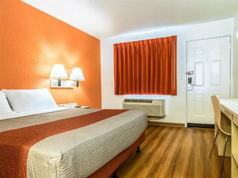 Motel 6-Anaheim, Ca - Fullerton East Dış mekan fotoğraf