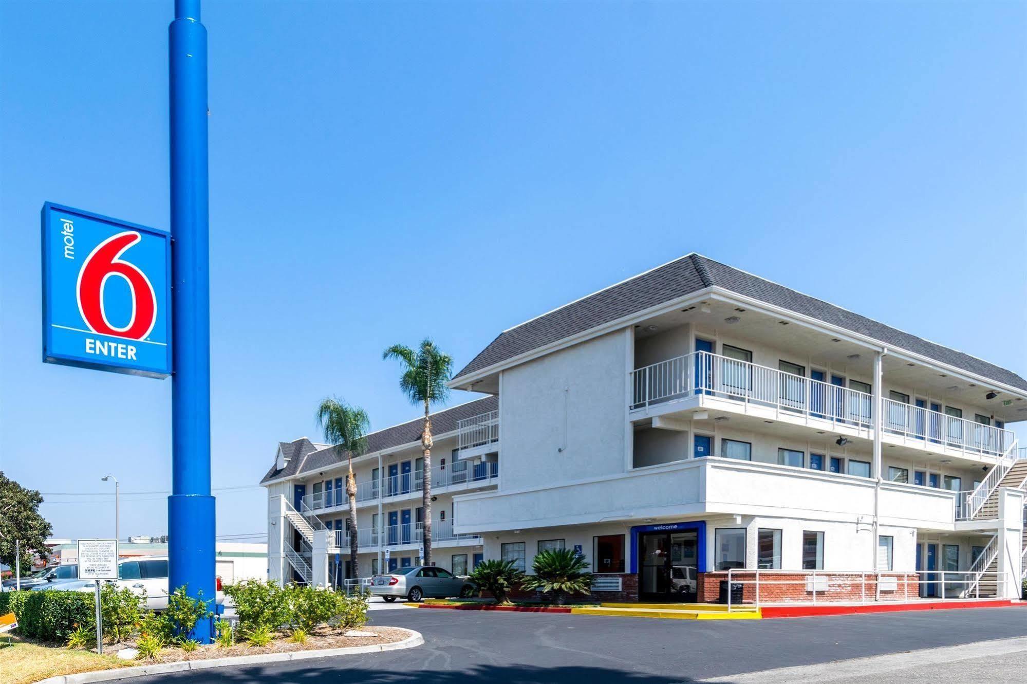 Motel 6-Anaheim, Ca - Fullerton East Dış mekan fotoğraf
