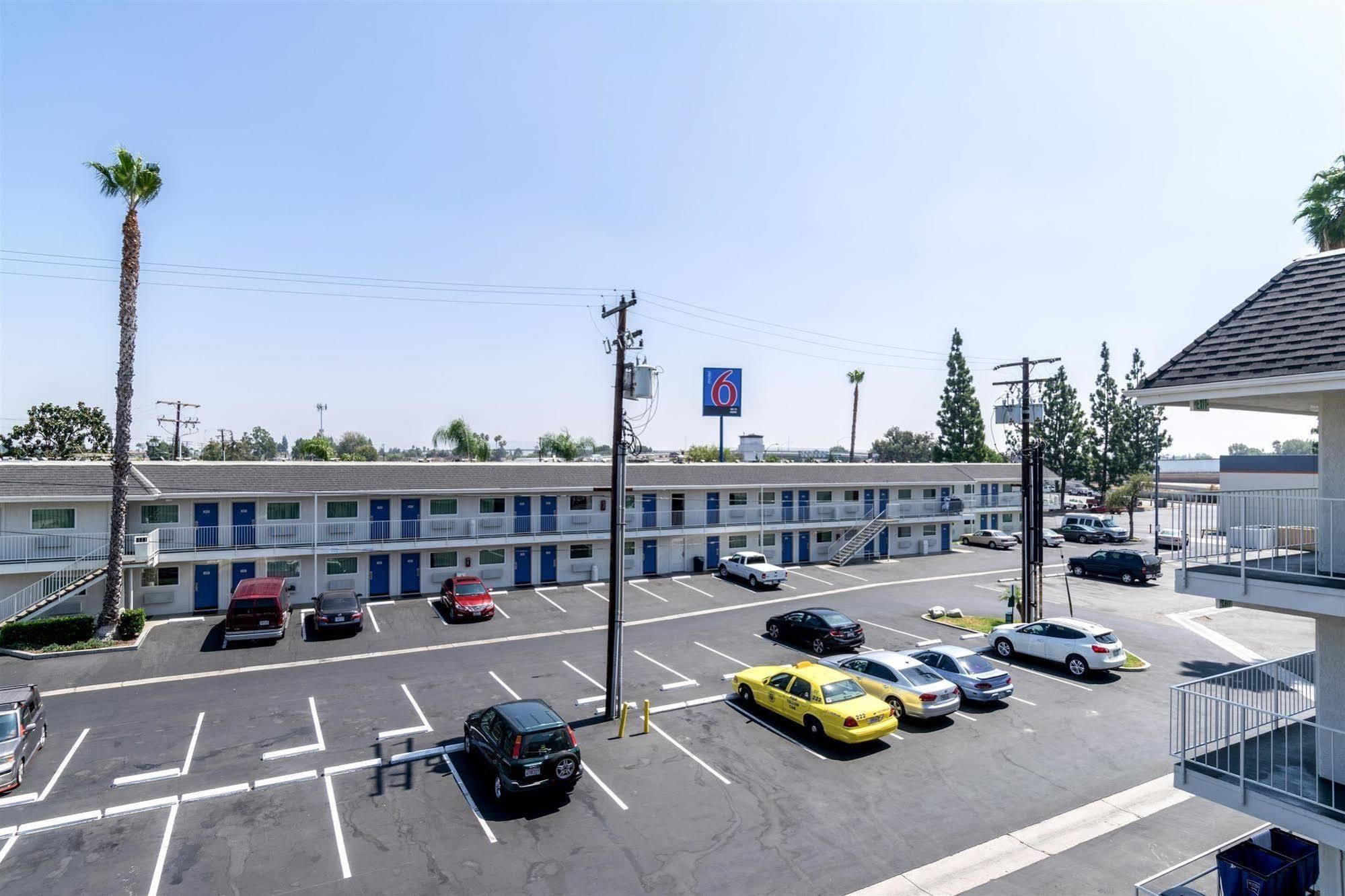 Motel 6-Anaheim, Ca - Fullerton East Dış mekan fotoğraf